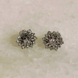 NWOT Betsey Johnson Snowflake Earrings